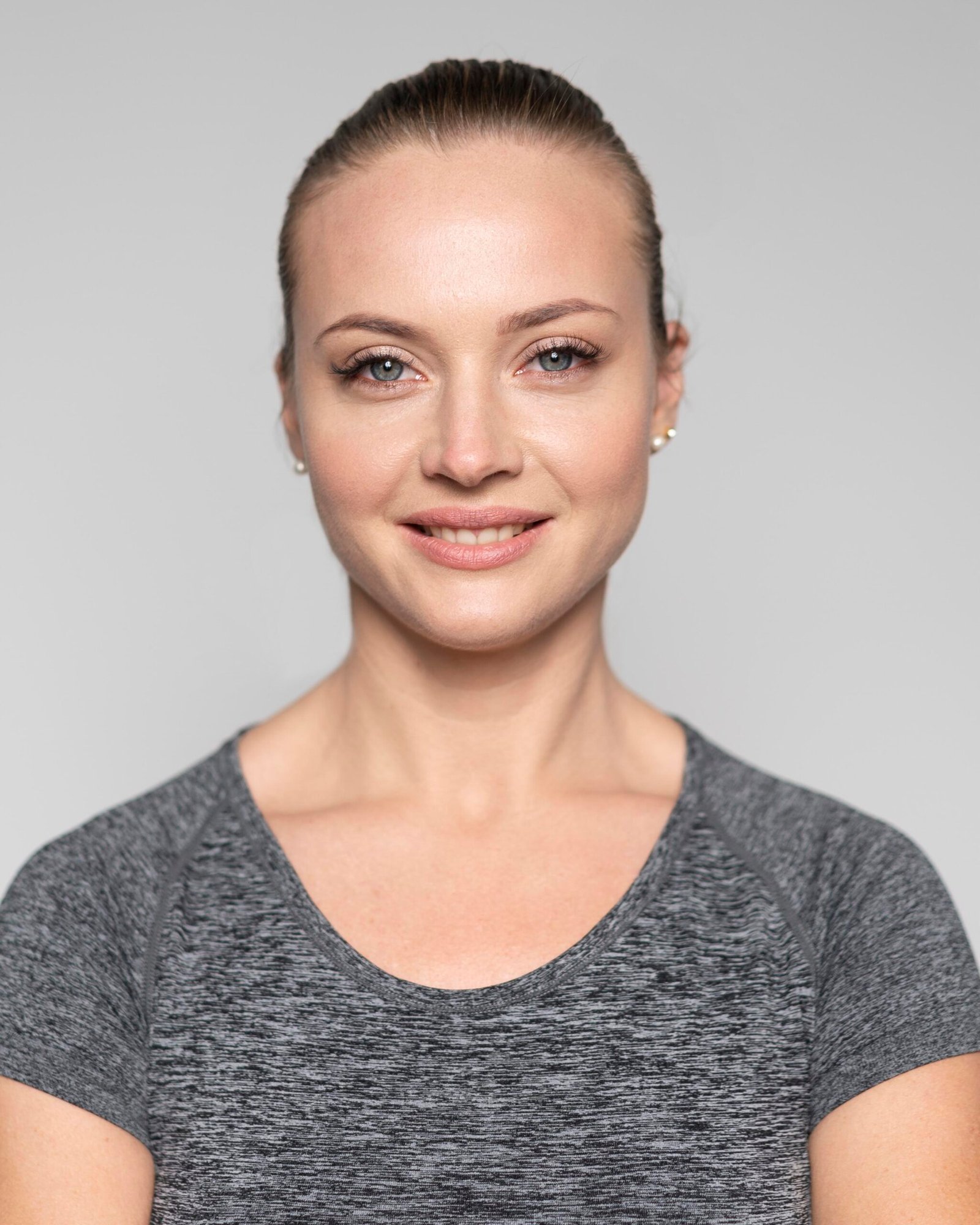 Dra. Alejandra Romero C., Especialista en Baja Visión